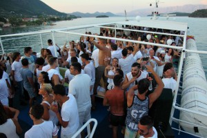 Lefkas Cruises Κρουαζιέρες Λευκάδα Makedonia Palace White Party